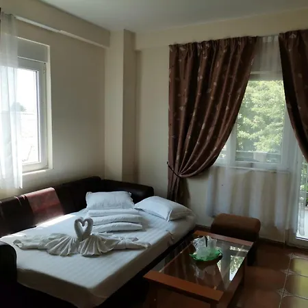 Konukevi Cristal 3*
