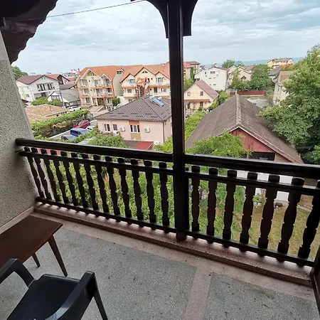 Konukevi Cristal 3*