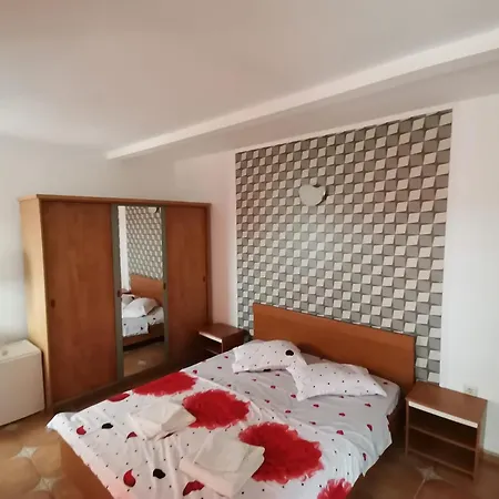 Cristal Guest house Costinesti